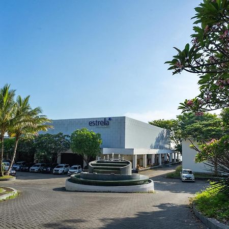 埃斯特雷亚会议酒店 Luwuk 外观 照片
